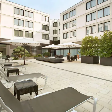Otel Ramada Parkhotel 4*