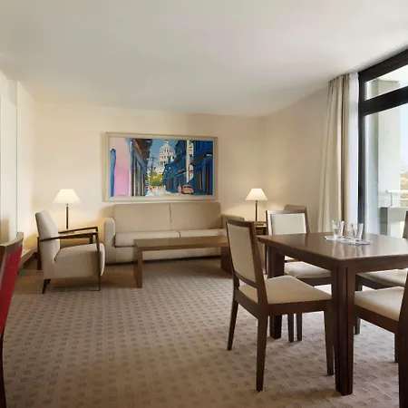 Otel Ramada Parkhotel 4*