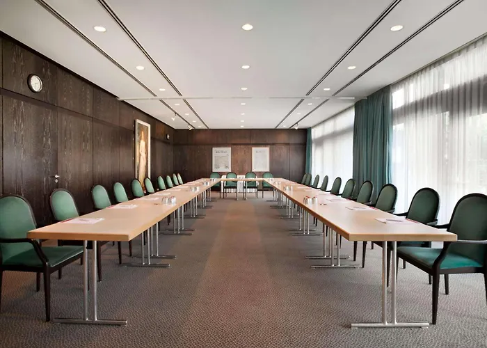 ラマダ パークホテル 4* ニュルンベルク