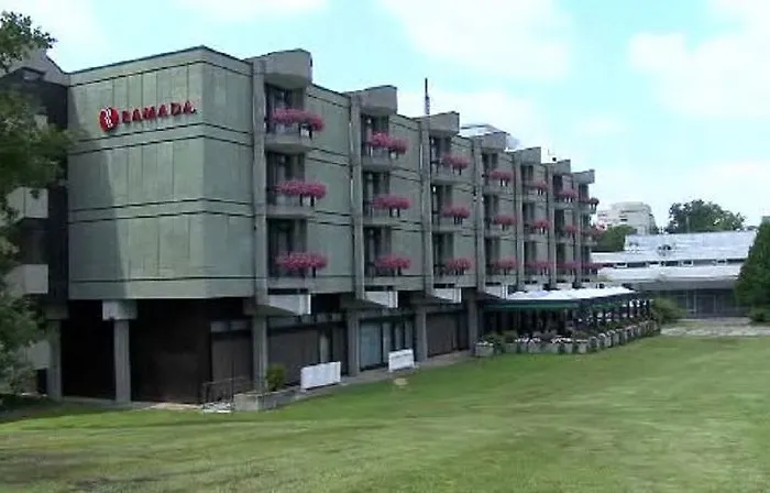 ホテル ラマダ パークホテル